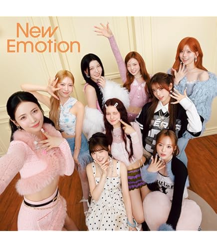 Amazon | NiziU ニジュー グッズ 卓上 カレンダー (写真集 カレンダー